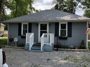 7871 Summerfield Rd, Lambertville, MI 48144