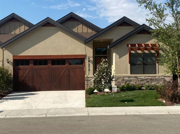 2516 E Hidden Creek St, Nampa, ID 83687