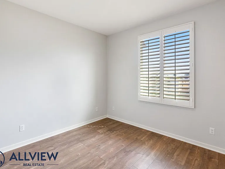 1531 E Lincoln Ave — Photo 20
