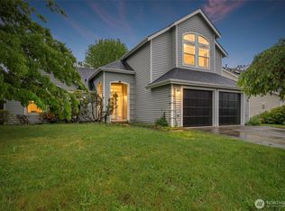 515 Corrin Ave NW, Orting, WA 98360