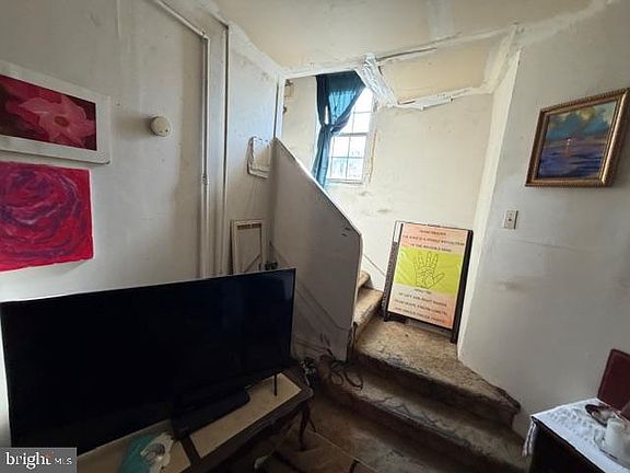 2nd image of 113-A000 N Union Ave