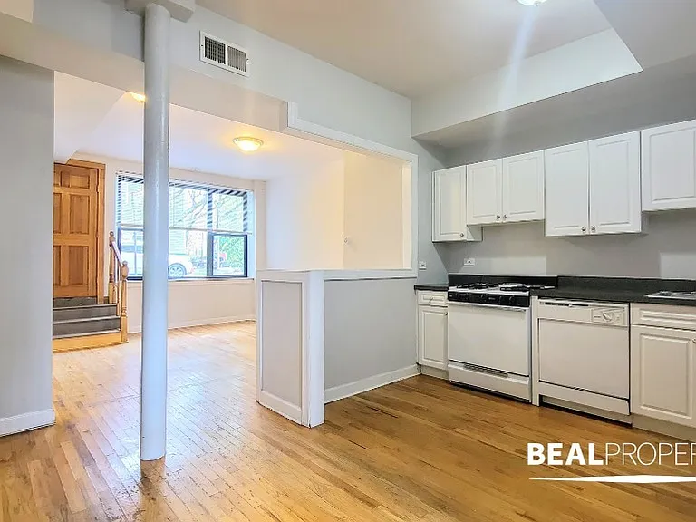 1101 W Wellington Ave #GDN — Photo 6