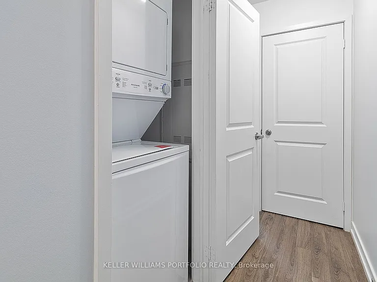 869 Wilson Ave #10 — Photo 24