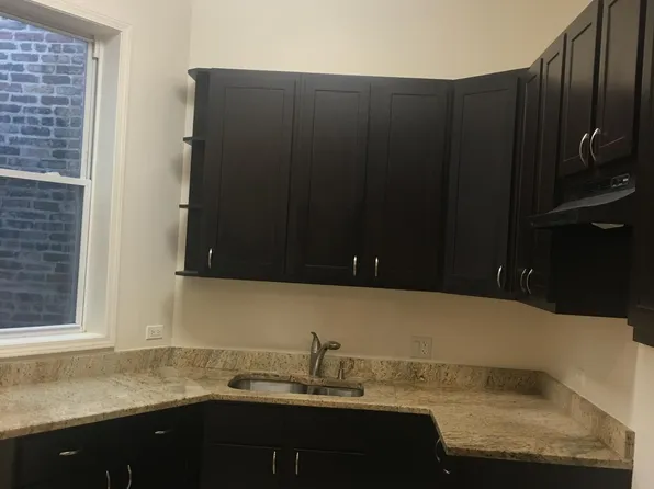 3327 W Adams St, Chicago, IL 60624