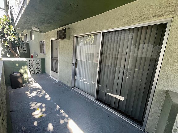 3rd image of 8315 Blackburn Ave APT 2