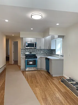 Sold by Voro, LLC | media 6