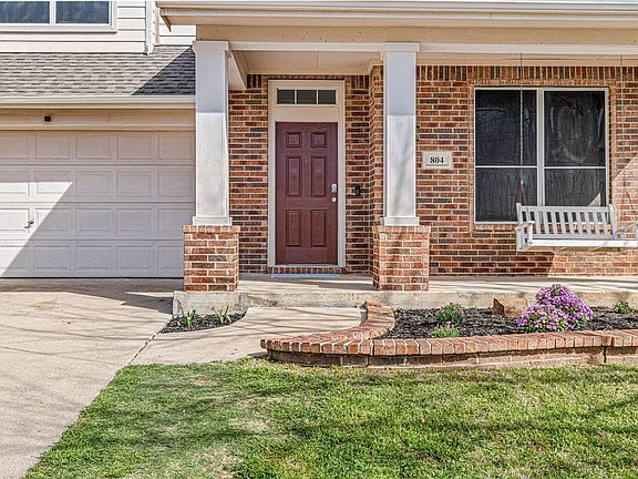 4th image of 804 Ridge Point Dr