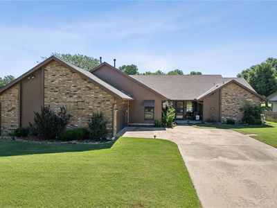 11800 Royal Coach Dr, Yukon, OK, 73099