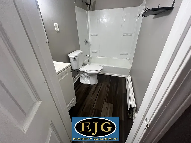 254 Central St #E — Photo 19