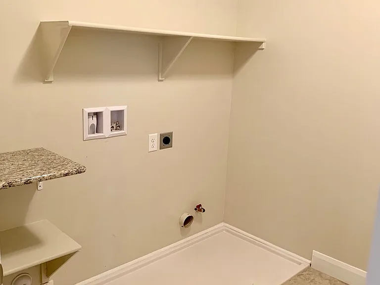 2525 Bella Vista Dr — Photo 14