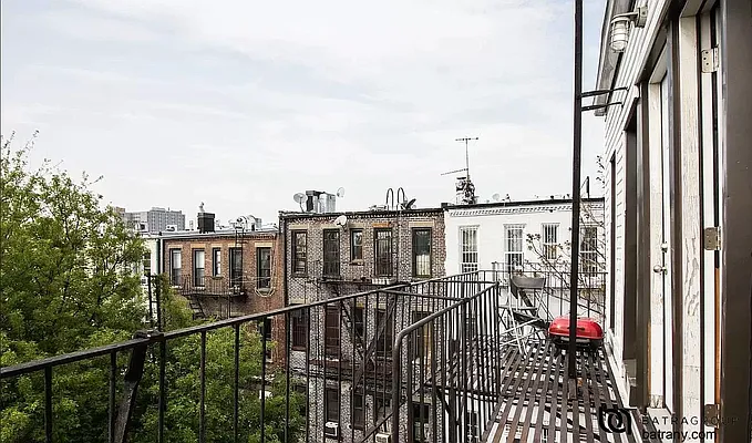 Rented by Batra Group Inc | media 3