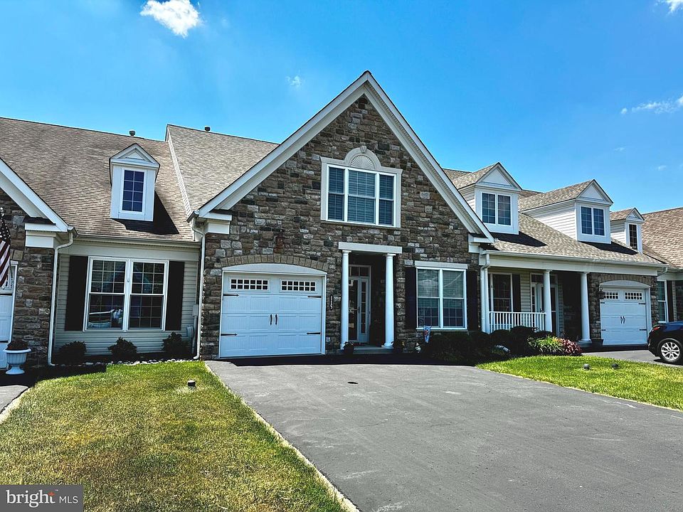 1st image of 115 Reagan Dr
