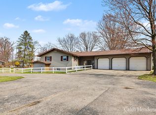 1206 Woodland Dr, Wayland, MI 49348