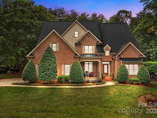 18807 Pentwater Ct, Cornelius, NC 28031