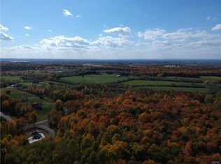 5 Calemad Dr, Auburn, NY 13021