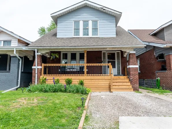 1366 Dufferin Pl, Windsor, ON N8X 3K1