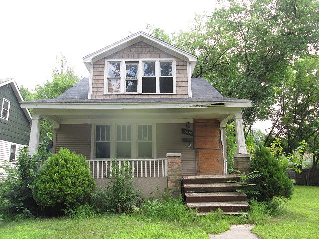 1st image of 17870 Bradford St