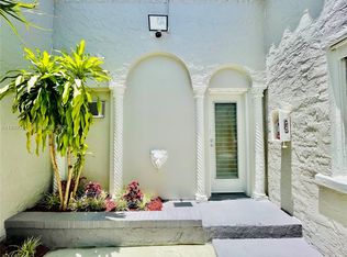 442 SW 10th Ave, Miami, FL 33130