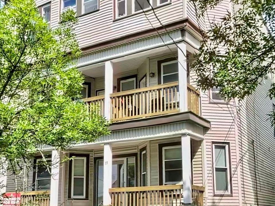 1st image of 19 Highland St #1R