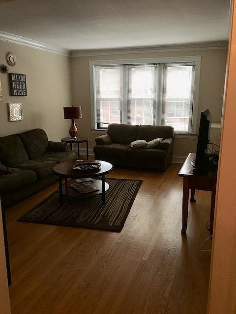 1st image of 1928 W Cuyler Ave APT 1