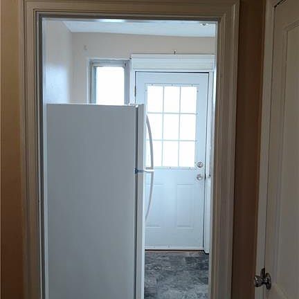 5th image of 37 S Wright Ave APT B