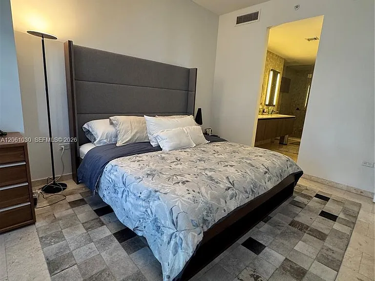 88 SW 7th St #805 — Photo 18