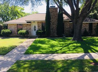 1917 Marseilles Ct, Carrollton, TX 75007