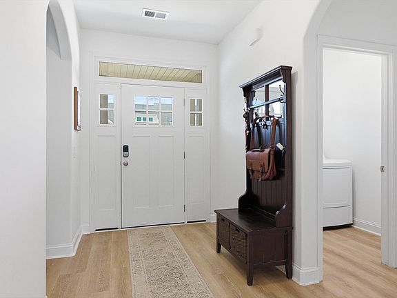 2nd image of 215 Daystrom Dr