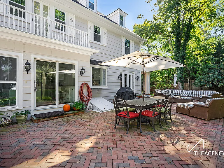 108 Montauk Hwy — Photo 23