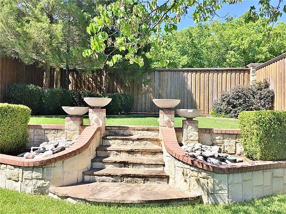 5th image of 5623 Willow Wood Ln