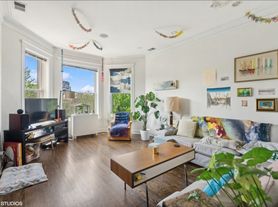 3645 N Wilton Ave, Chicago, IL