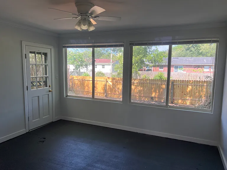666 Aquatic Dr — Photo 5
