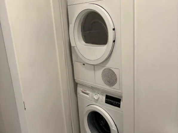 330 East 38th Street image 13 of 13