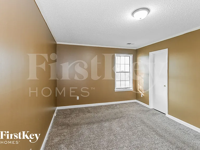 4596 Berrypick Ln S — Photo 7