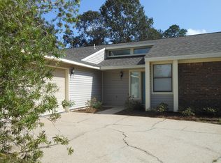 210 Collinfurst Sq, Panama City, FL 32404