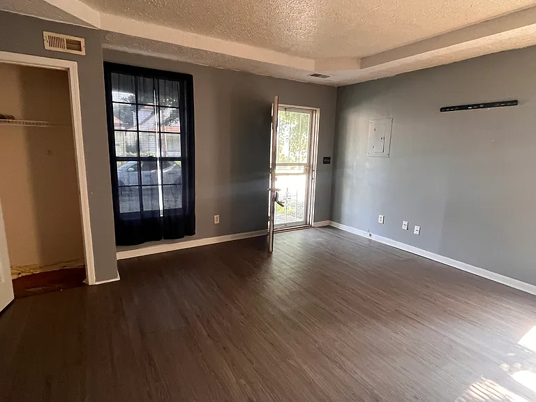 514 M St — Photo 2