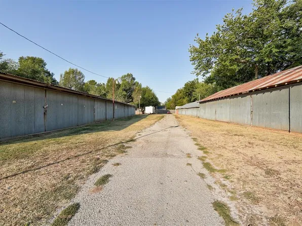 1210 N Ann Arbor Ave, Oklahoma City, OK 73127