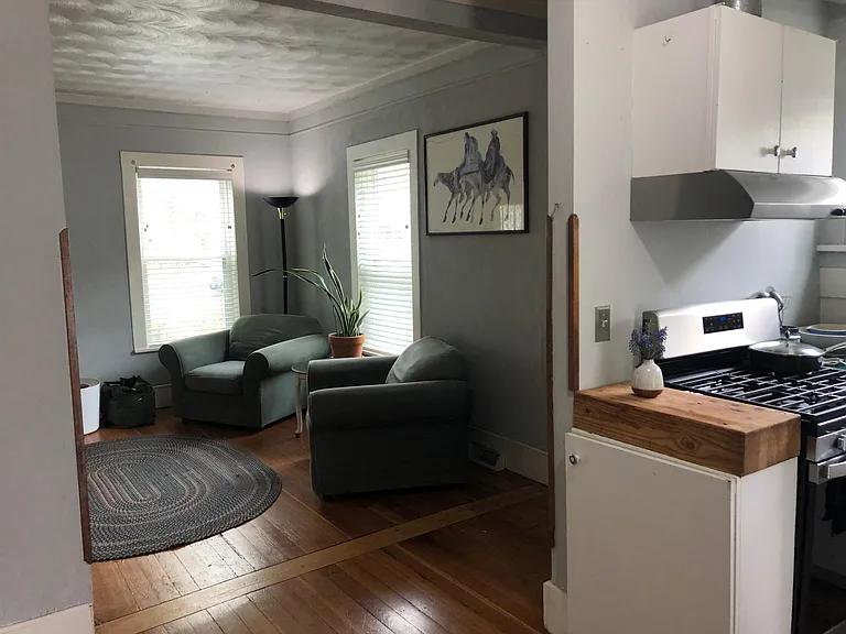 814 Poplar St — Photo 3