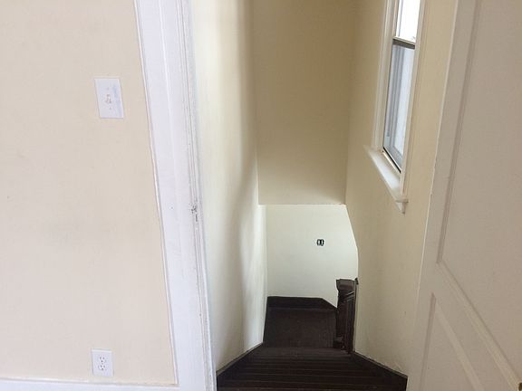 Entrance 2nd floor
