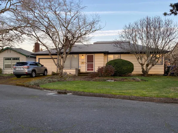 1830 Lorain Ct SE, Salem, OR 97302