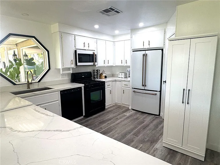 38250 Azalea Dr — Photo 5