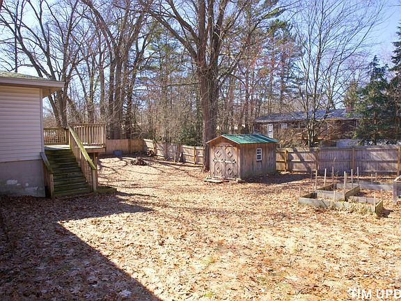 3rd image of 1065 Horton Rd