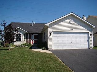 1414 Spring Oaks Dr, Joliet, IL 60431
