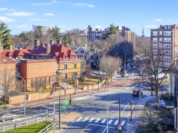 14 Concord Ave APT 712, Cambridge, MA 02138