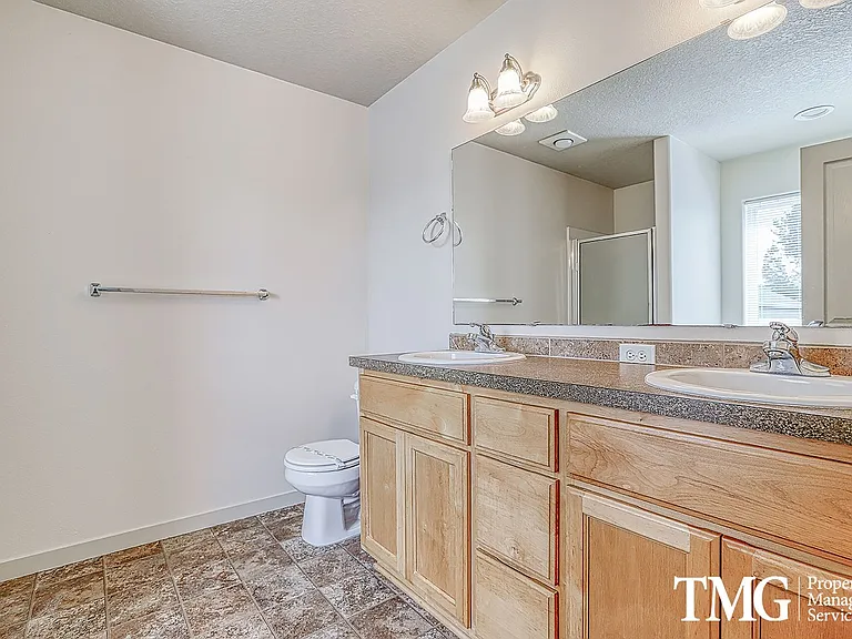 7419 NE 55th St — Photo 10