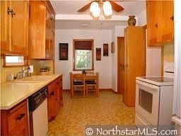 4th image of 3913 Kipling Ave S