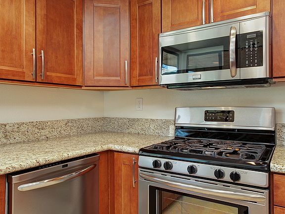 Fully remodeled and fully furnished Kitchen.