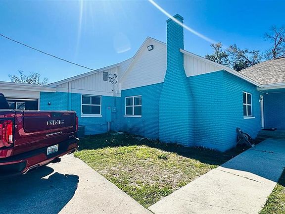 4th image of 6804 Barry Rd