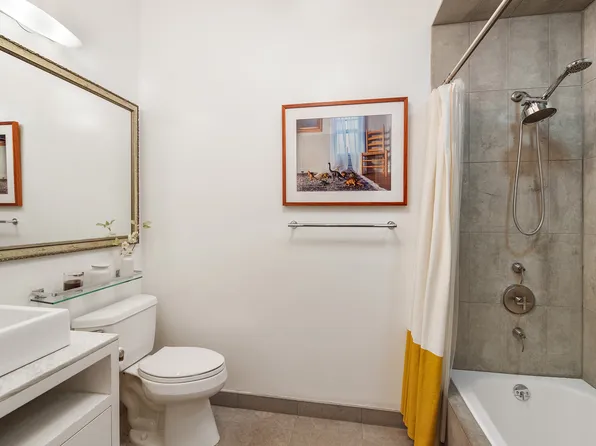 75 Grand Street image 17 of 19