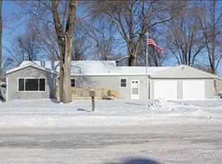 1113 Central Ave, Evansdale, IA 50707